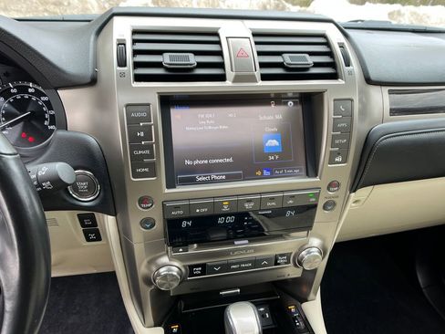 Used 2021 Lexus GX 460 w/ Accessory Package image 16