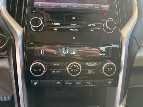 Used 2020 Subaru Ascent Premium w/ Sport Package image 10