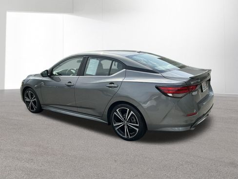 Used 2022 Nissan Sentra SR w/ Trunk Package FWD image 6