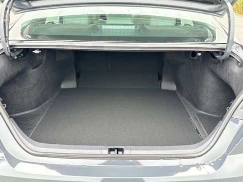 Used 2025 Toyota Camry XLE image 21