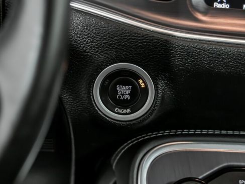 Used 2016 Dodge Challenger R/T Plus image 28