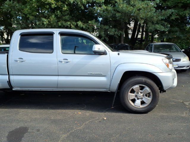 Used 2012 Toyota Tacoma 4x4 Double Cab w/ TRD Sport Pkg image 10