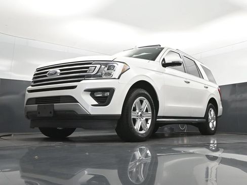Used 2020 Ford Expedition XLT w/ Equipment Group 202A RWD image 37