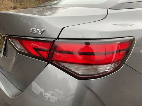 Used 2024 Nissan Sentra SV image 29