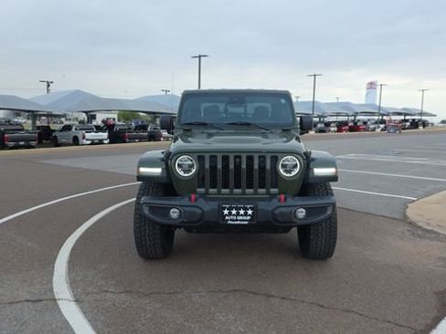 Used 2021 Jeep Gladiator Rubicon AWD/4WD image 3