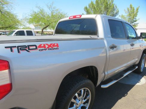Used 2016 Toyota Tundra SR5 w/ TRD Off Road Package image 10