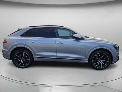 Used 2021 Audi Q8 Prestige w/ Prestige Package image 5
