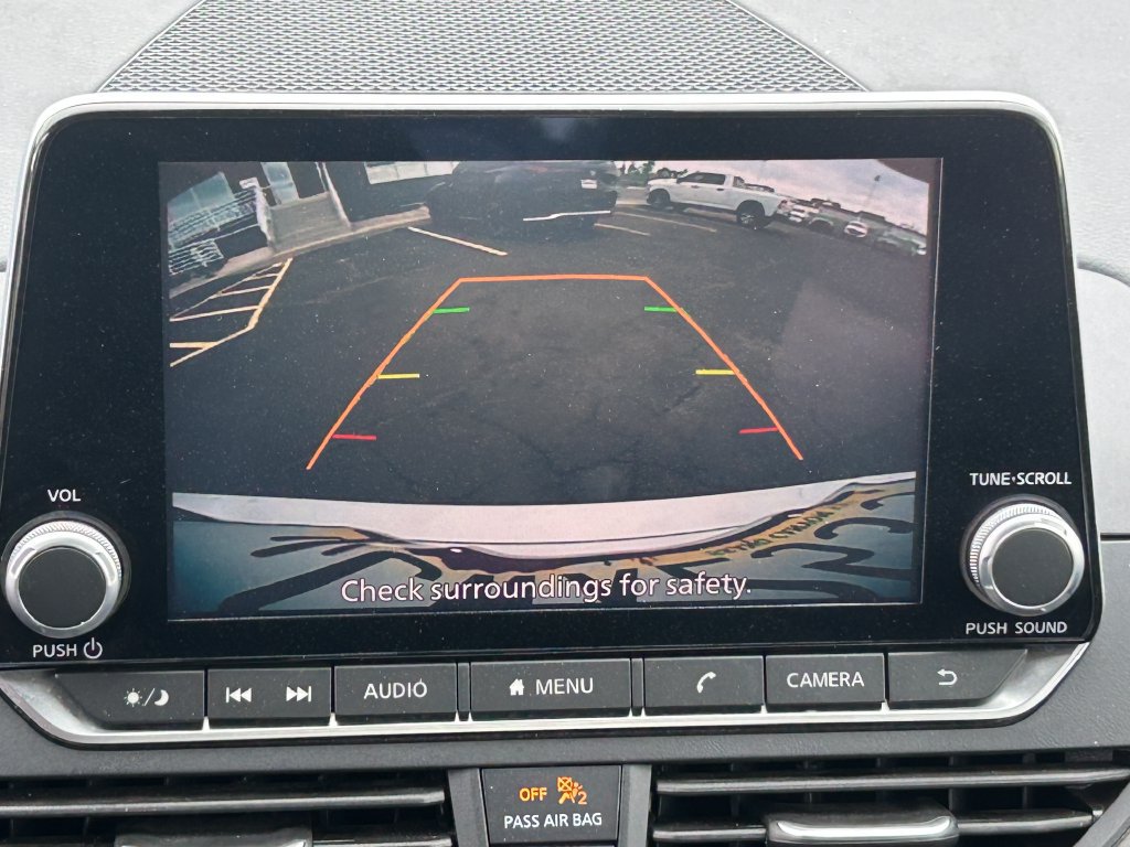 Used 2024 Nissan Altima 2.5 SV FWD image 13