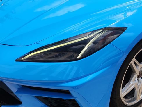 Used 2023 Chevrolet Corvette Stingray Preferred Cpe w/ Z51 Performance Package RWD image 6