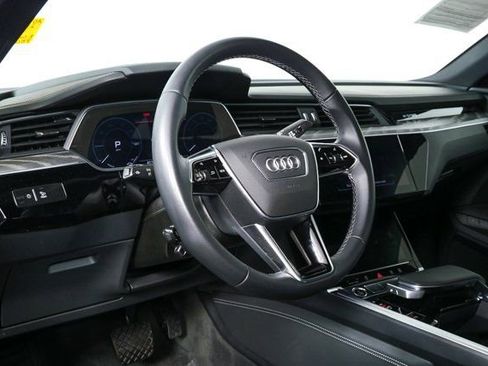 Certified 2023 Audi e-tron Prestige w/ Prestige Package image 4