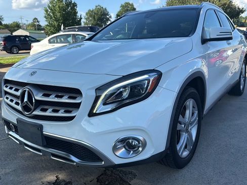 Used 2020 Mercedes-Benz GLA 250 4MATIC image 1