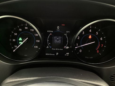 Used 2018 Jaguar F-PACE S image 32