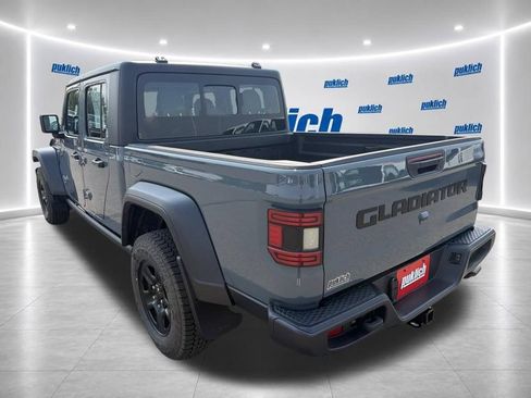 Used 2024 Jeep Gladiator Sport AWD/4WD image 7