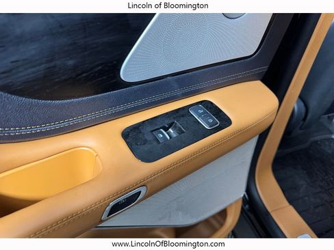 Certified 2025 Lincoln Aviator Black Label w/ Jet Appearance Package image 51