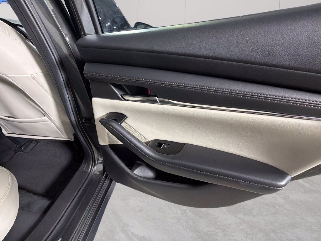 Used 2024 MAZDA MAZDA3 s FWD image 34