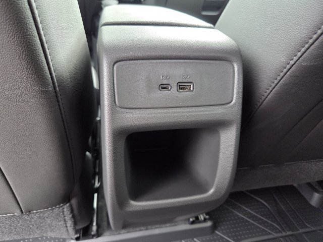 New 2026 Chevrolet Trax LT w/ Sunroof Package FWD image 11