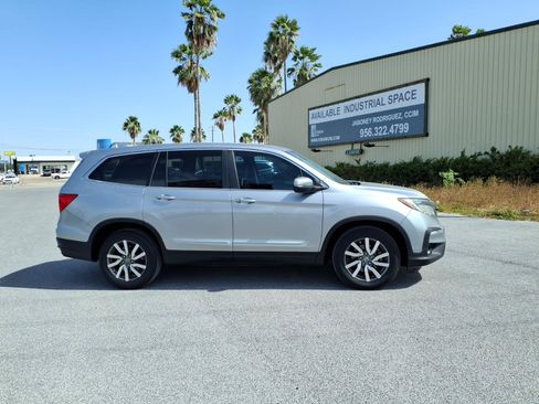 Used 2020 Honda Pilot EX image 9