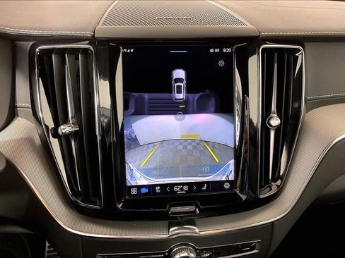 Used 2022 Volvo XC60 B5 R-Design w/ Advanced Package FWD image 21