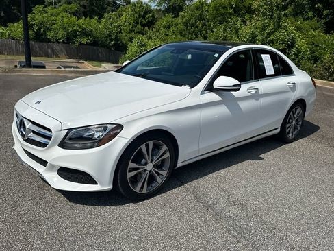 Used 2017 Mercedes-Benz C 300 Sedan image 3