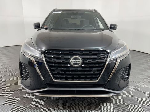 Used 2021 Nissan Kicks SR image 5