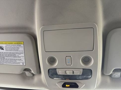 Used 2022 Ford EcoSport SES image 9