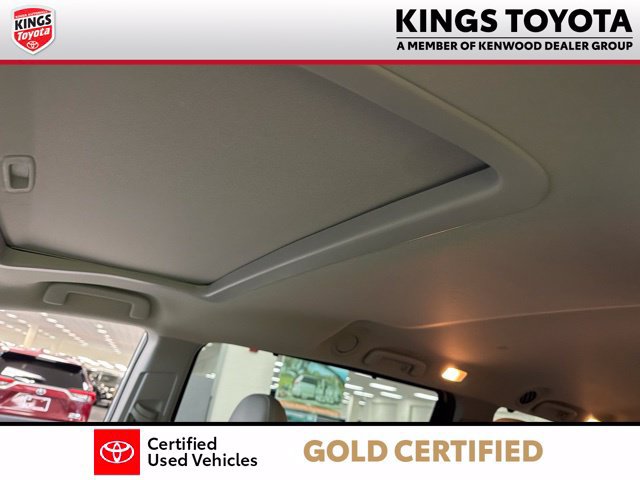 Certified 2020 Toyota Sienna XLE w/ XLE Navigation Package FWD image 23