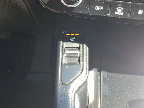 Used 2024 Kia Telluride S image 26