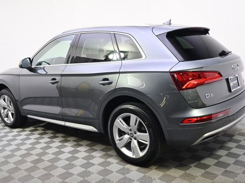 Used 2018 Audi Q5 2.0T Premium Plus w/ Premium Plus Package AWD/4WD image 3