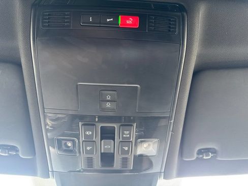 Certified 2023 Volkswagen Tiguan SE R-Line AWD/4WD image 24
