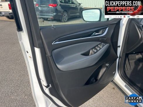 Used 2024 Buick Enclave Premium image 10