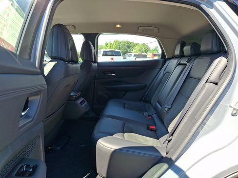 Certified 2024 Nissan Ariya AWD image 11