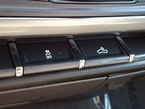 Used 2018 Chevrolet Silverado 1500 LT w/ All Star Edition image 22