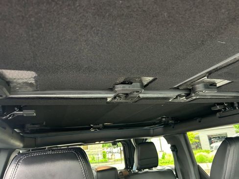 Used 2024 Ford Bronco Wildtrak AWD/4WD image 28