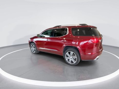 Used 2017 GMC Acadia Denali image 6