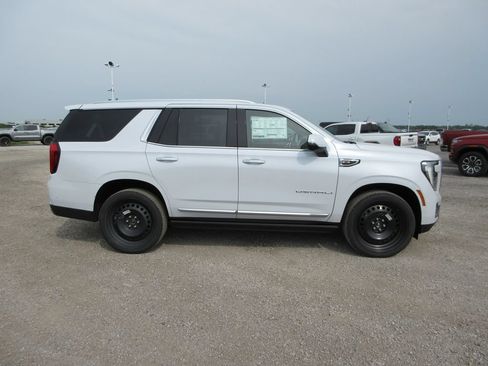 New 2026 GMC Yukon Denali w/ Denali Reserve Package AWD/4WD image 3