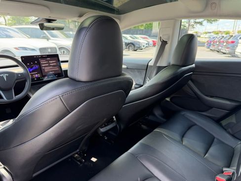 Used 2023 Tesla Model 3 Standard Range RWD image 19