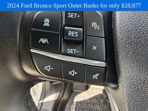 Used 2024 Ford Bronco Sport Outer Banks w/ Tech Package AWD/4WD image 24