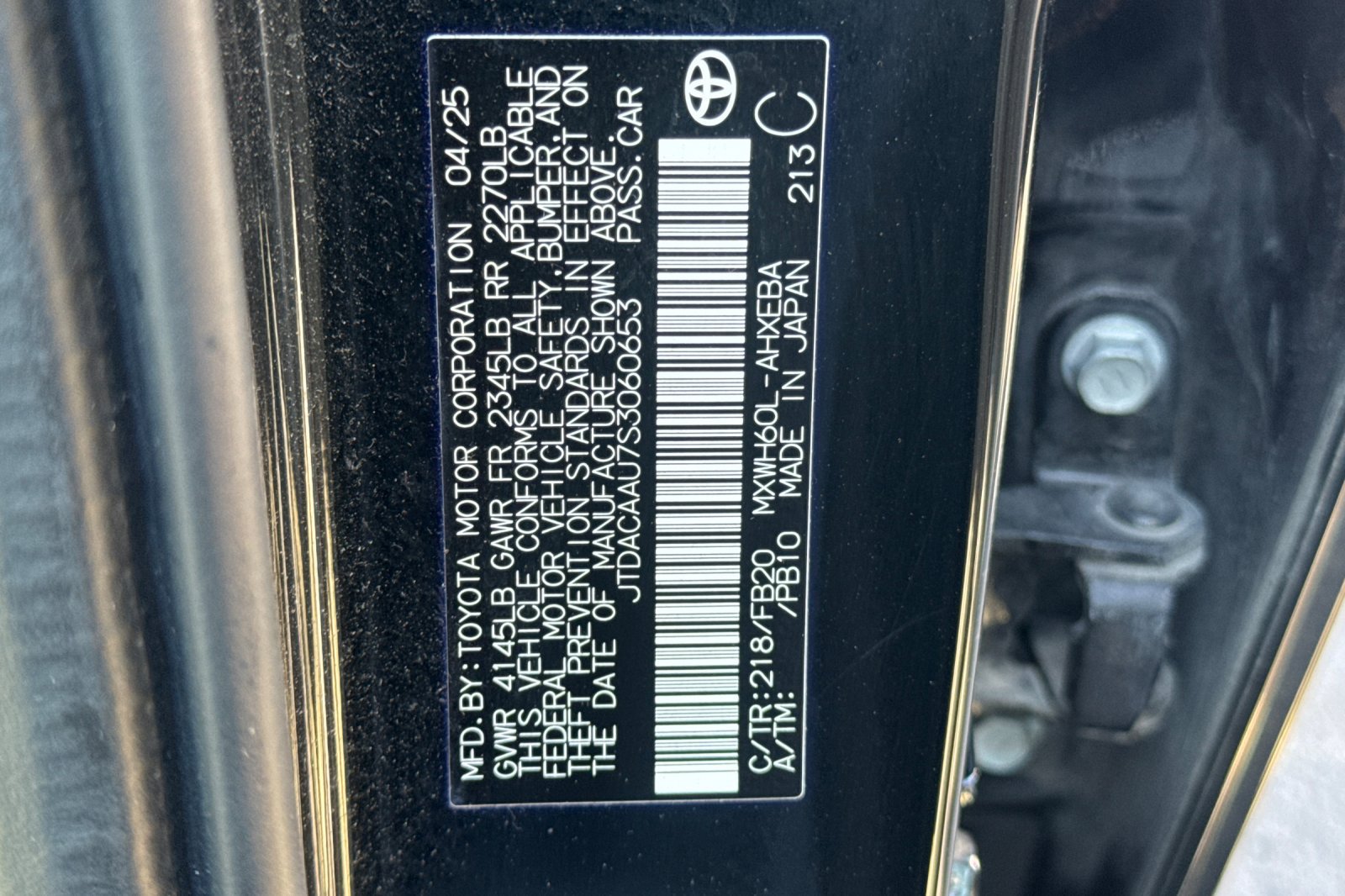 Used 2025 Toyota Prius LE FWD image 30