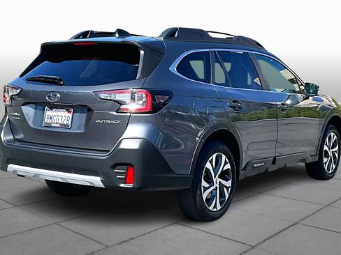 Used 2022 Subaru Outback Limited image 12