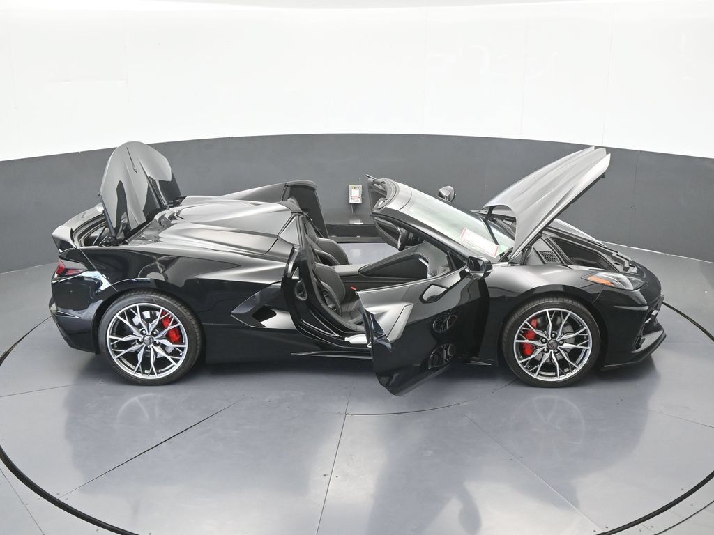 Used 2024 Chevrolet Corvette Stingray Preferred Conv w/ Z51 Performance Package RWD image 67