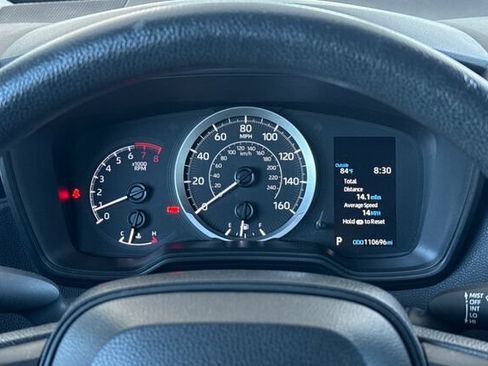 Used 2022 Toyota Corolla LE FWD image 22