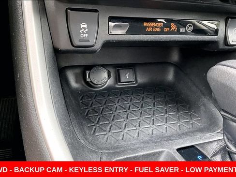 Used 2020 Toyota RAV4 LE w/ All Weather Liner Package AWD/4WD image 16