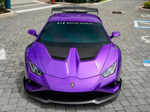 Used 2021 Lamborghini Huracan EVO RWD image 4