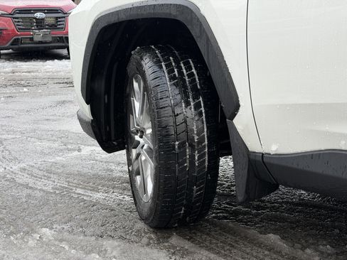 Used 2020 Toyota RAV4 Limited image 8