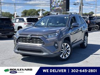 Used 2020 Toyota RAV4 XLE Premium FWD video 1