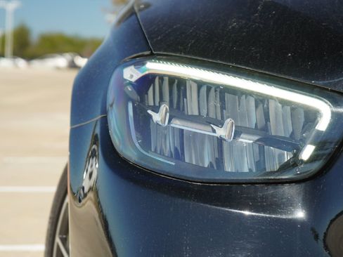 Used 2022 Mercedes-Benz E 450 4MATIC Sedan image 2