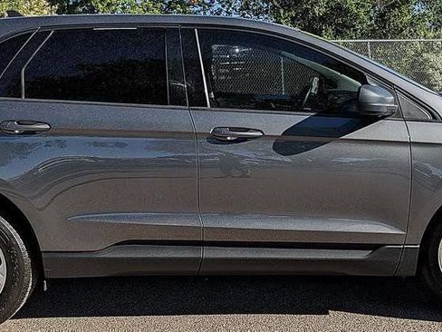 Used 2023 Ford Edge SE AWD/4WD image 2
