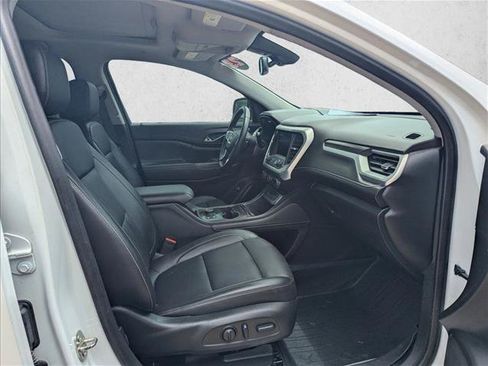 Used 2023 GMC Acadia SLT w/ Technology Package FWD image 19