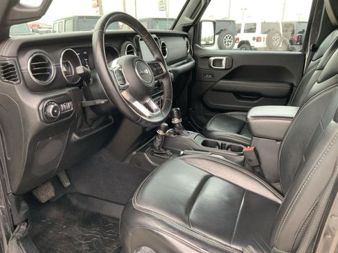 Used 2020 Jeep Wrangler Unlimited Sahara AWD/4WD image 23