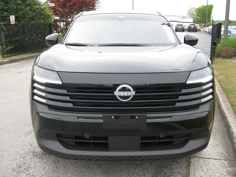 Used 2026 Nissan Kicks SR image 2